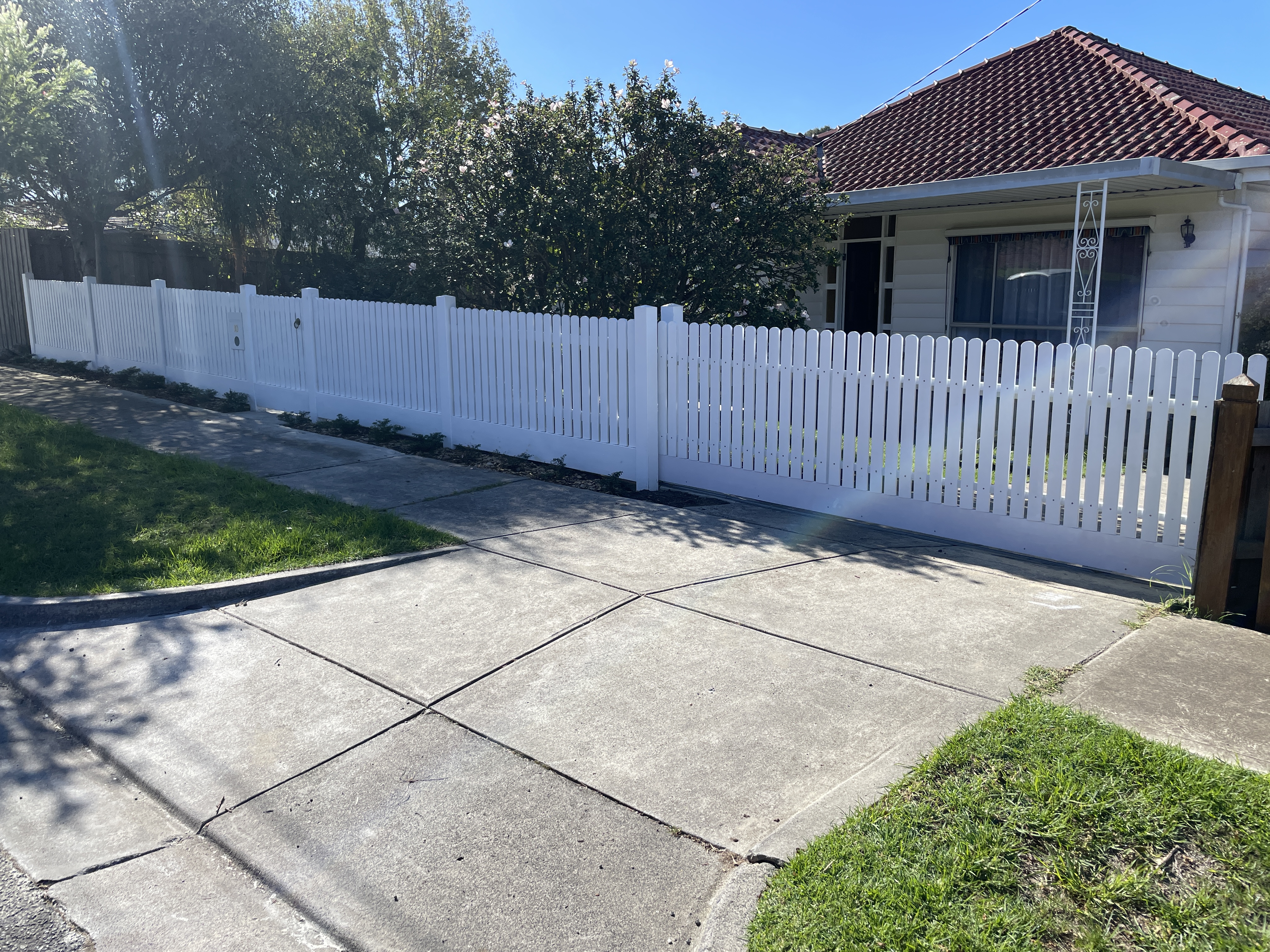 Fence build